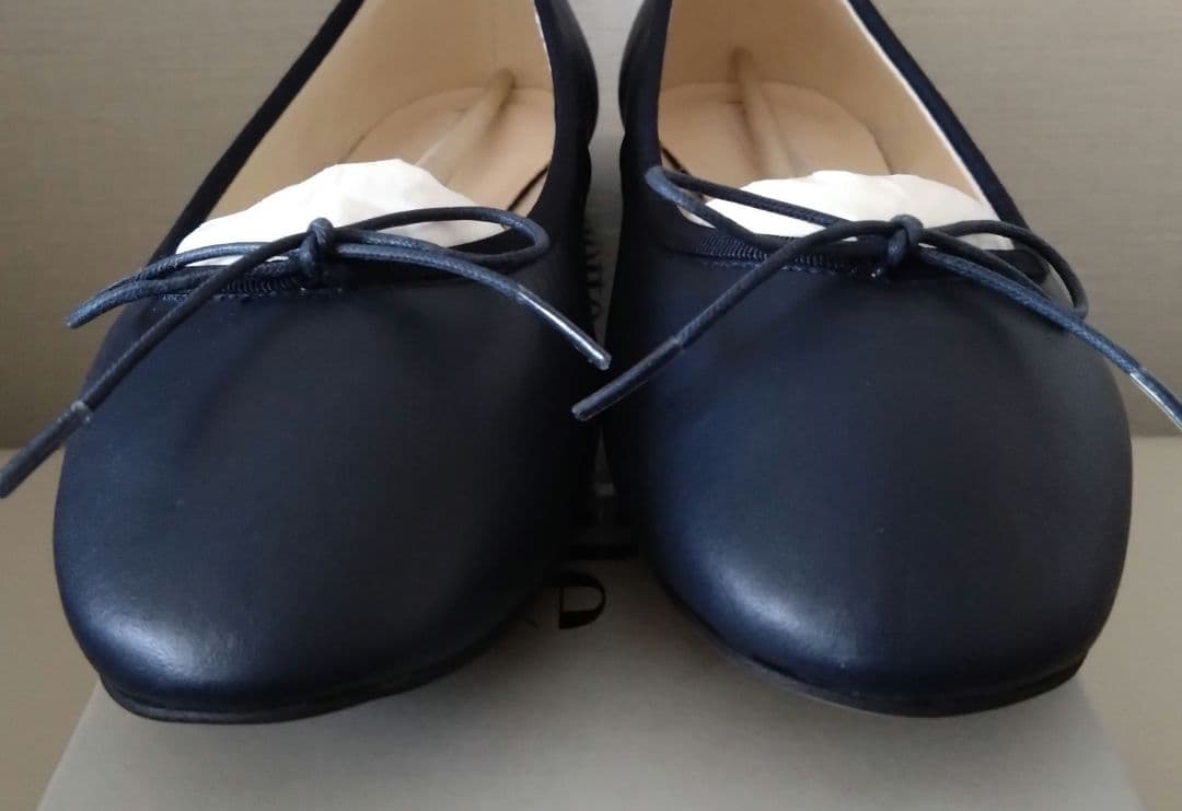 新品箱入り オデットエオディール バレリーナ フラット10 24.5