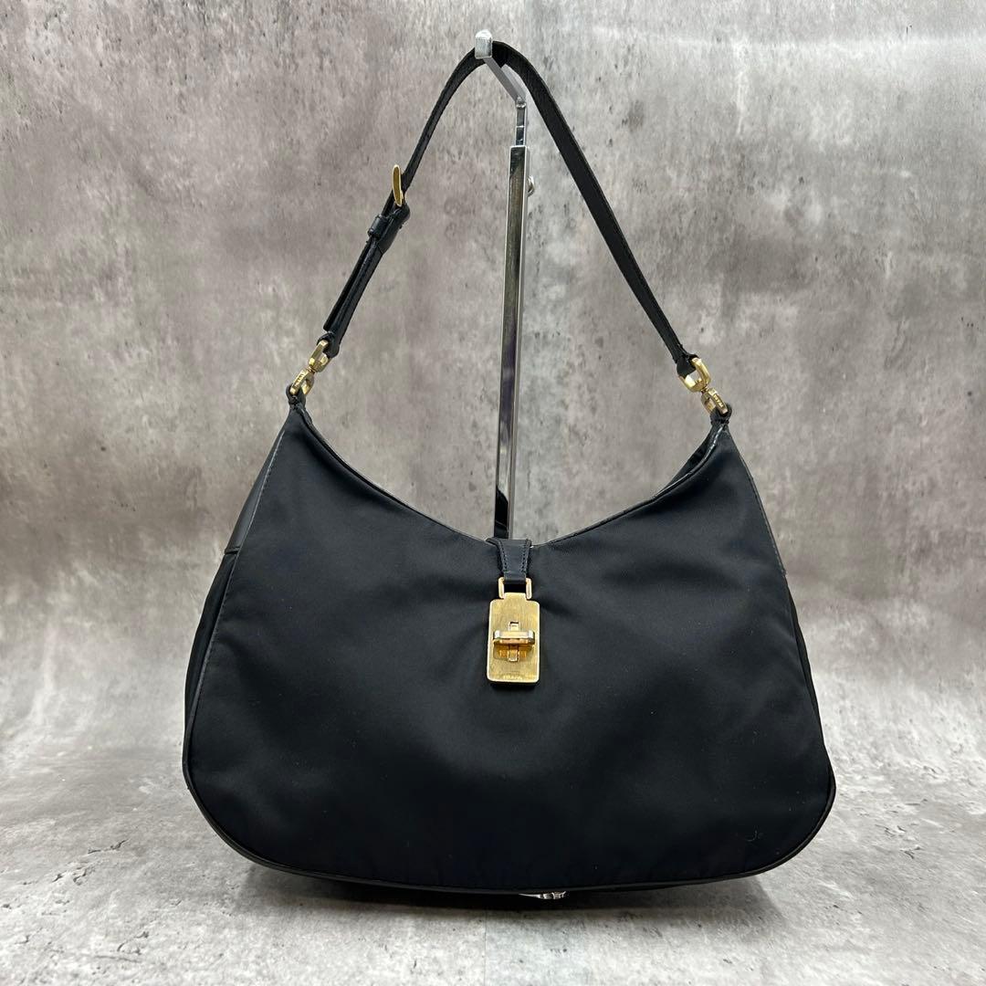 プラダ ワンショルダー 2way ハーフムーン ターンロック 三角ロゴ ネロ