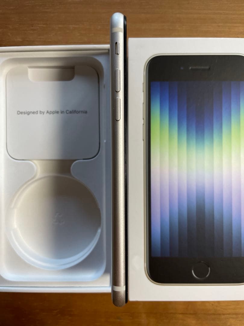 iPhone SE3 スターライト SIMフリー 訳あり