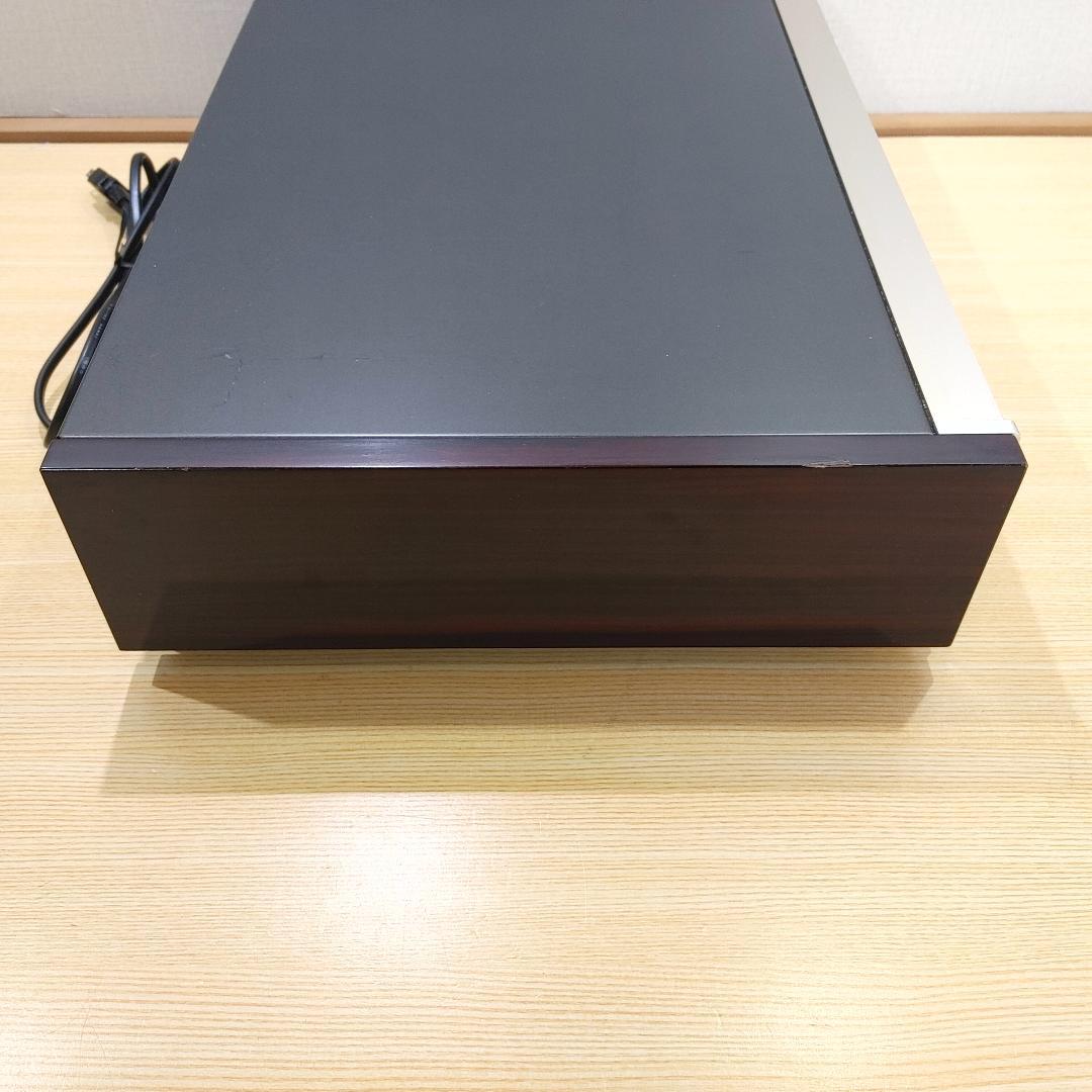 Accuphase FMステレオチューナー T-108