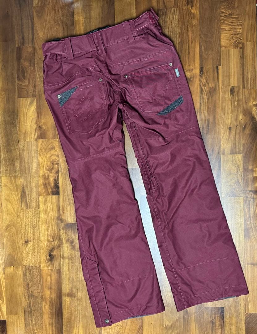 ＊即日発送＊　エスティボ　ESTIVO　スノーボードウェア上下セット　女性用　S