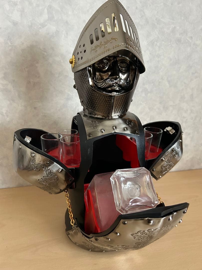 King Arthur ARMOR'S DECANTER SET 鎧 甲冑