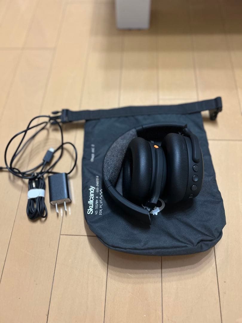 Skullcandy ワイヤレスヘッドホン 収納バッグ付き
