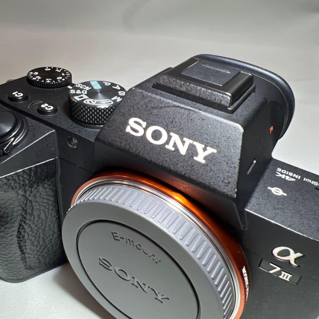 SONY α7 III ミラーレス一眼 + FE 50mm F1.8