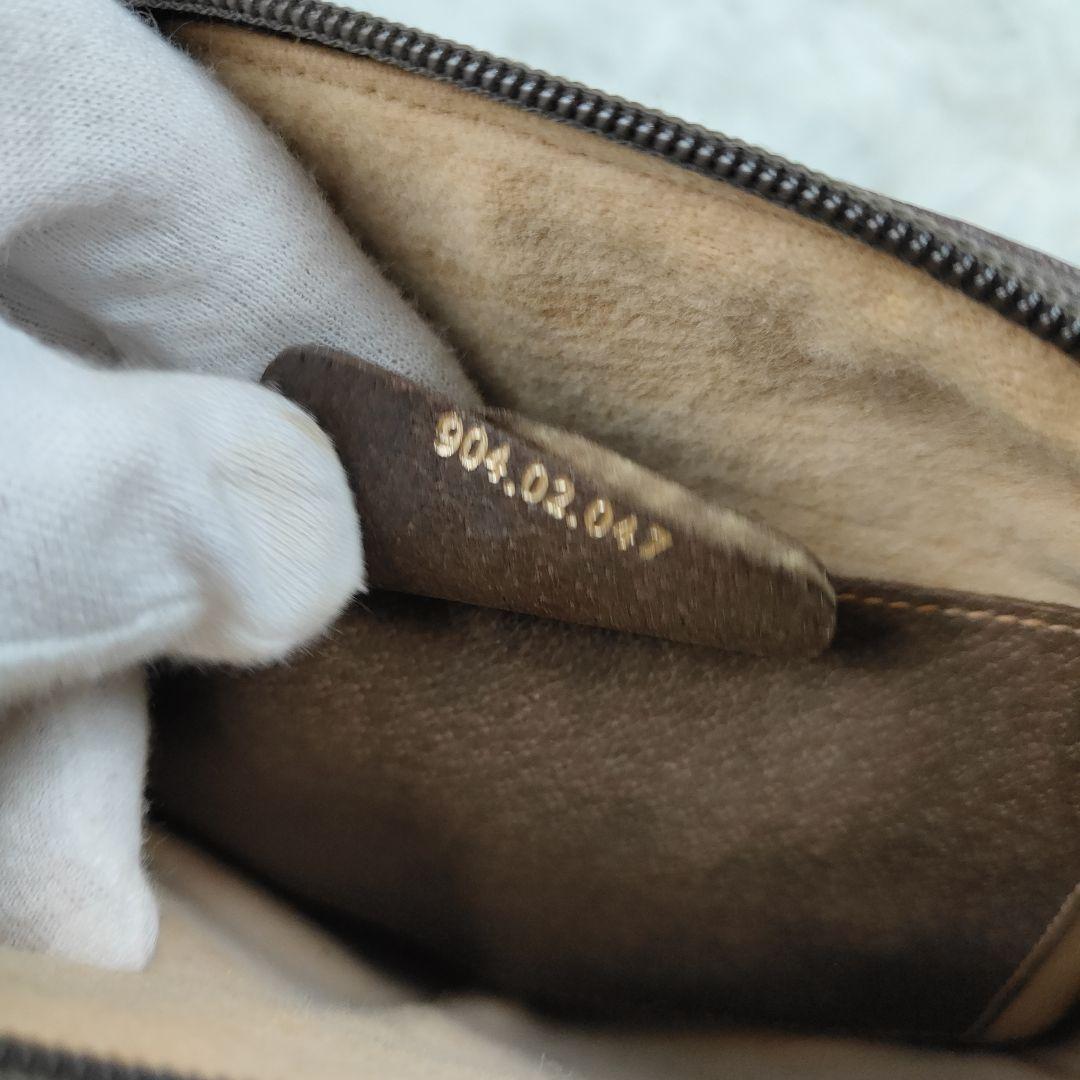 GUCCI　ショルダーバッグ　GGスプリーム　シェリーライン　PVC　レザー