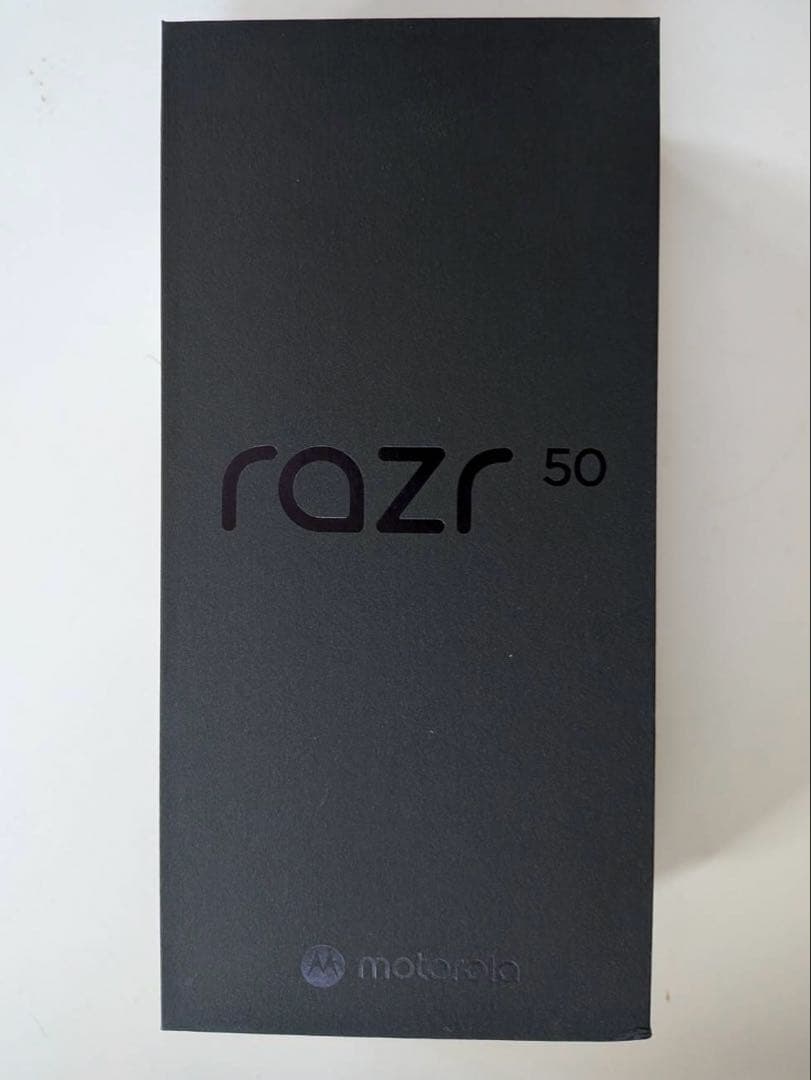 『ジャンク品』Motorola Razr ゴールド 本体