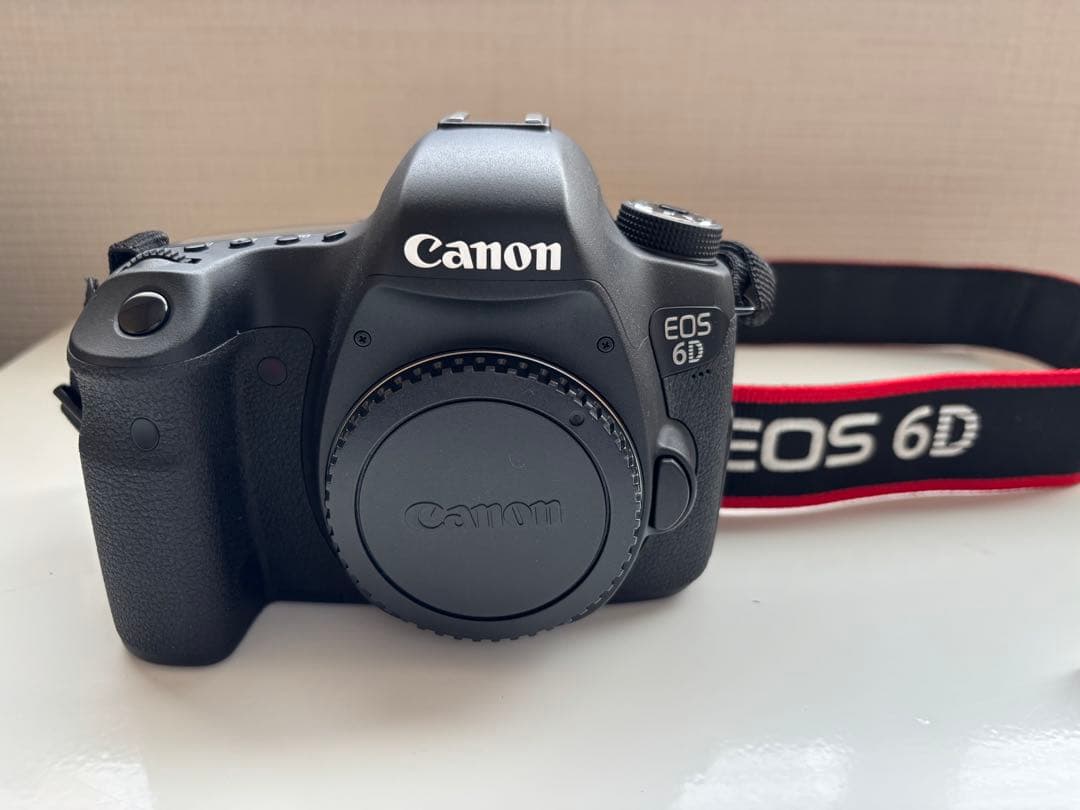 Canon EOS 6D デジタル一眼レフカメラ　本体