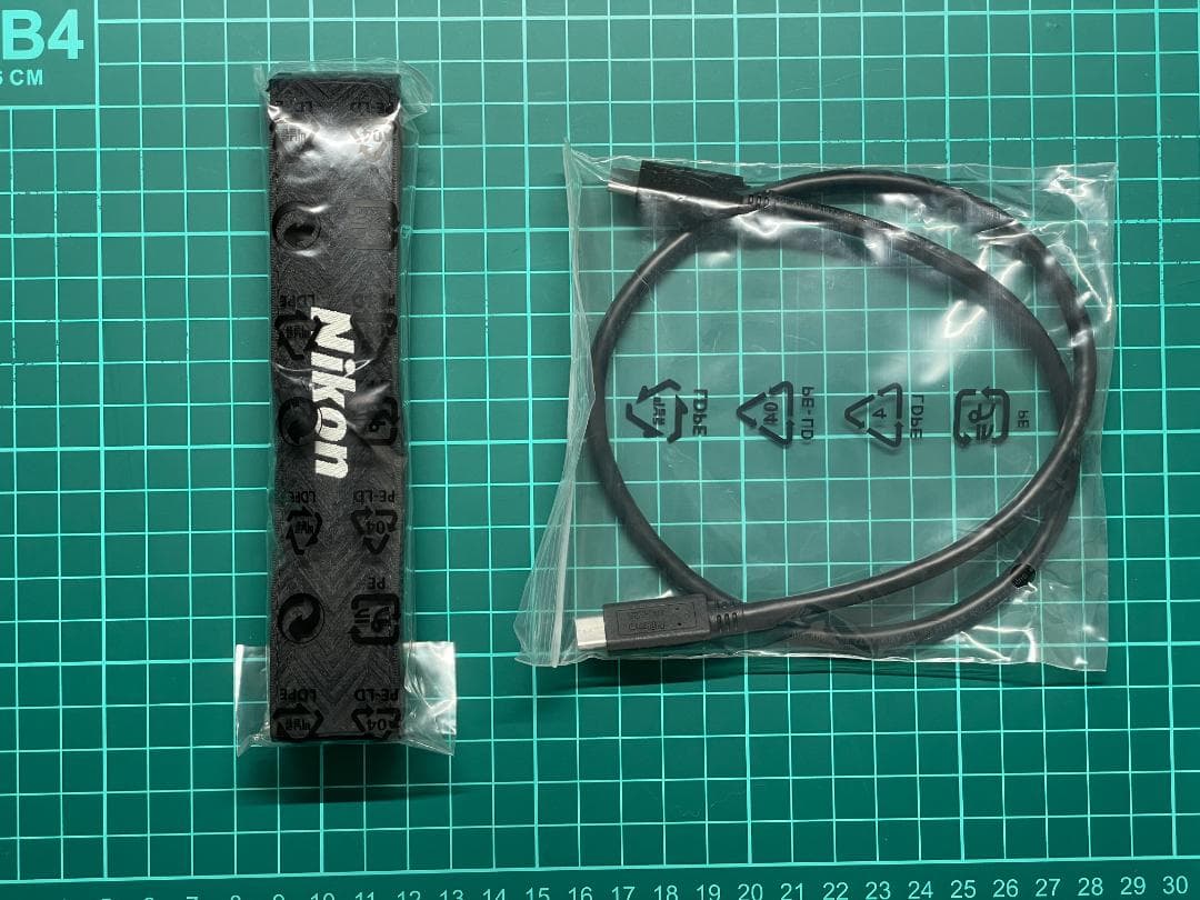 [美品・保証残] Nikon Zf レンズキット 40mm f2 SE グリップ