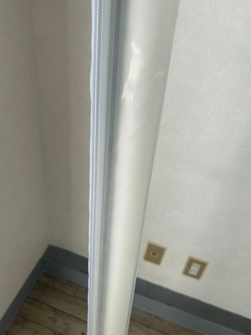 ロールスクリーン 180cm x 180cm アイボリー