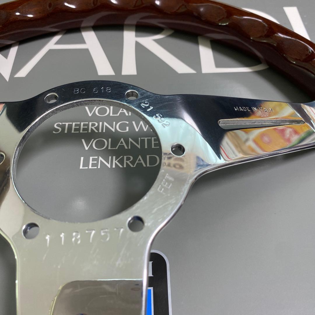 ナルディ　ウッド　33φ