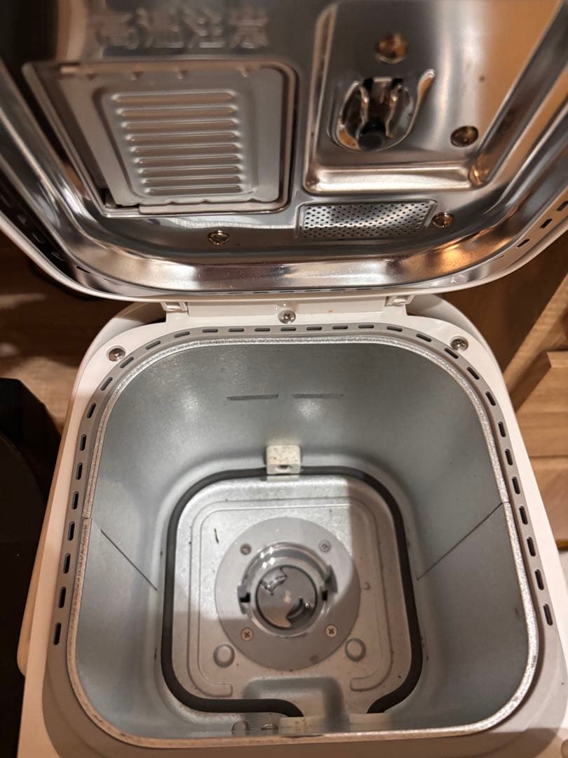 パナソニック ホームベーカリー SD-MT4-W