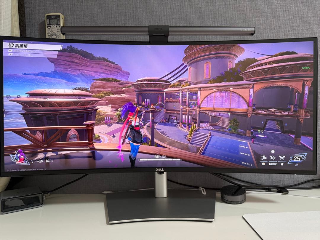 DELL カーブ型ディスプレイ 本体