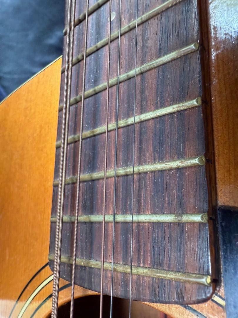 T*i様 Yamaha FG-140 希少・赤ラベル　ヴィンテージアコースティッ