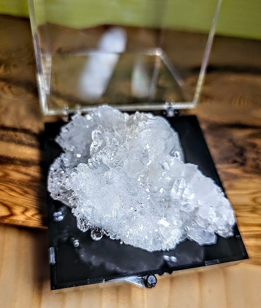 SSS級‼️龍穴あり‼️幻のゼッカデソーザ産水晶クラスター