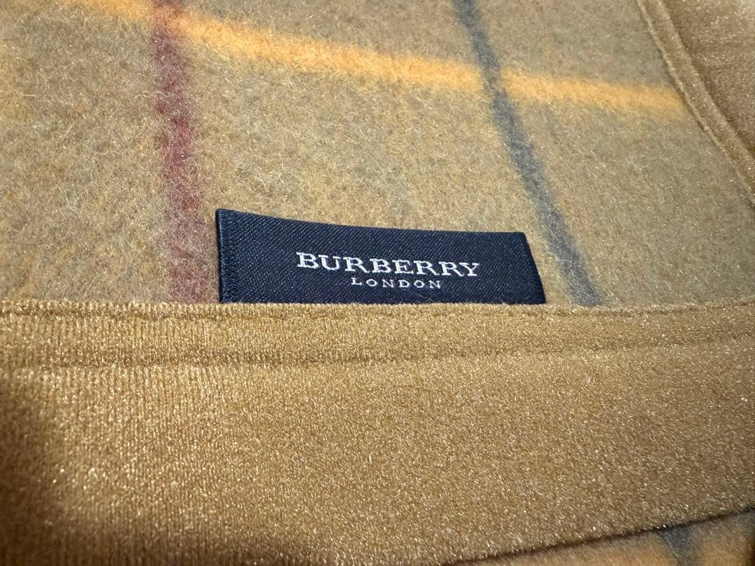 【BURBERRY × 西川産業】ラムウール100％ブランケット（日本製）