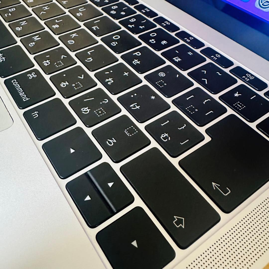 MacBook本体 MacBook Pro 13 inch 2017 TB 3 ports