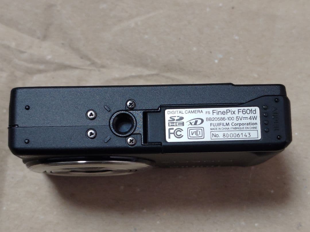 デジタルカメラ FUJIFILM FINEPIX F60fd