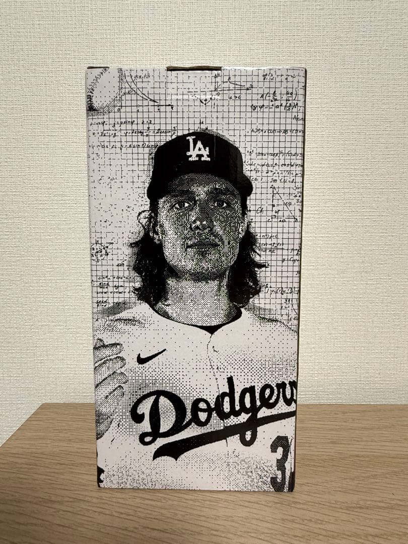 【限定品・未開封】タイラー・グラスノー ボブルヘッド25/9/18 ドジャース