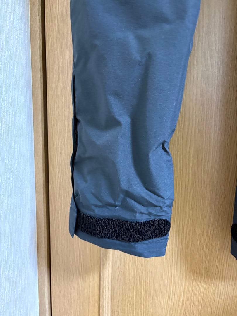 ダイワ　DW-1204 ゴアテックス プロダクト ウィンタースーツ　防寒着　上下