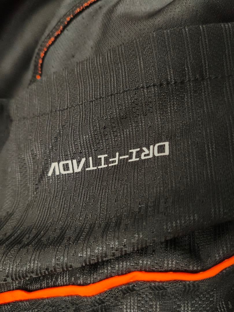 新品コリンチャンスのユニフォーム 25/26 #MEMPHIS DEPAY 10