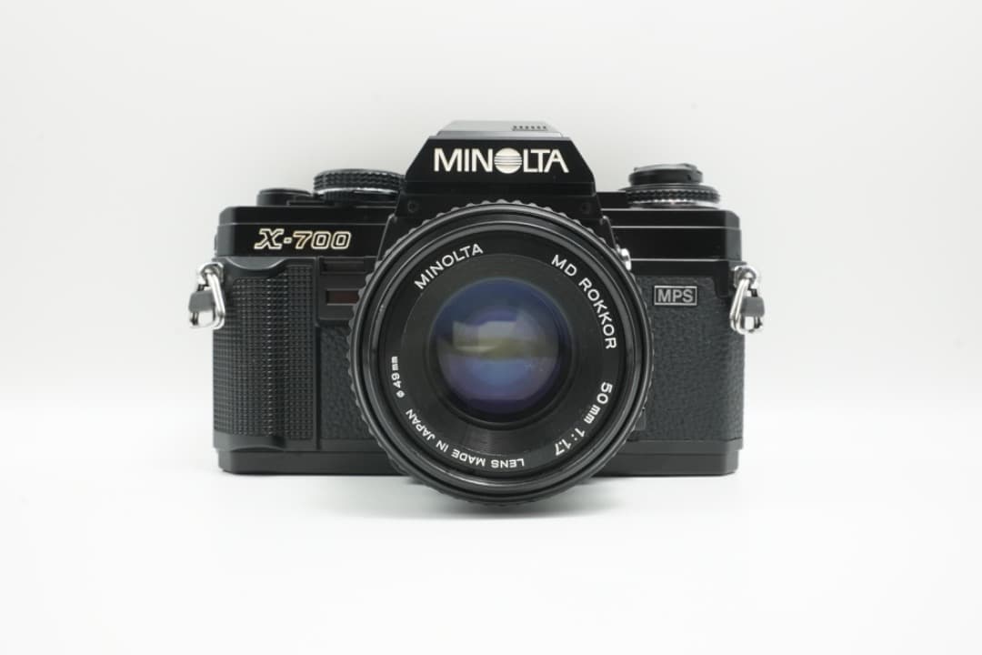 Minolta X-700 + MD 50mm + ズームレンズ + ストラップ