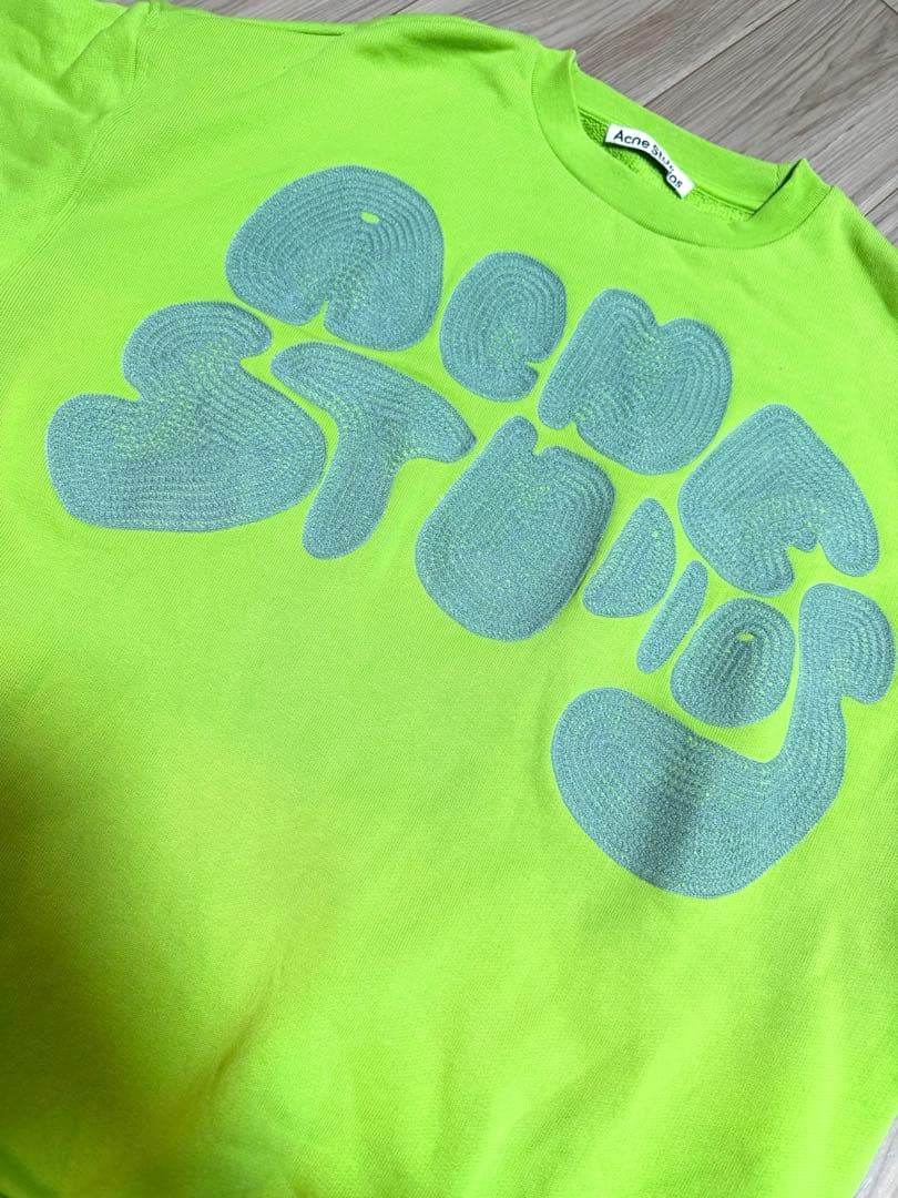 Acne Studios ライムグリーン トレーナー