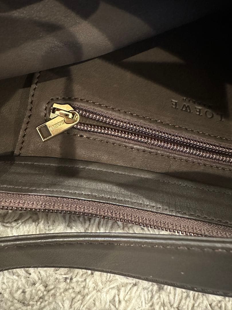 ロエベショルダーバッグ