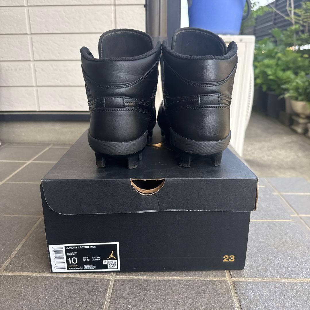 Nike ブラック ハイカット スパイク