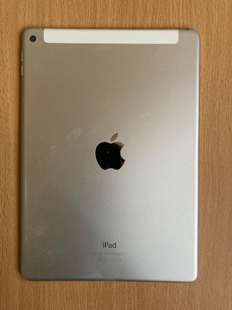 iPad Air2 Wifiモデル 128GB (完動品,ケース&ケーブル付き)