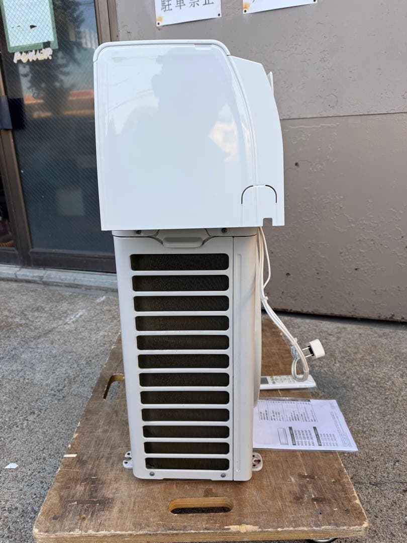 主に6畳　2022年　東芝　RAS-J221M TOSHIBA エアコン