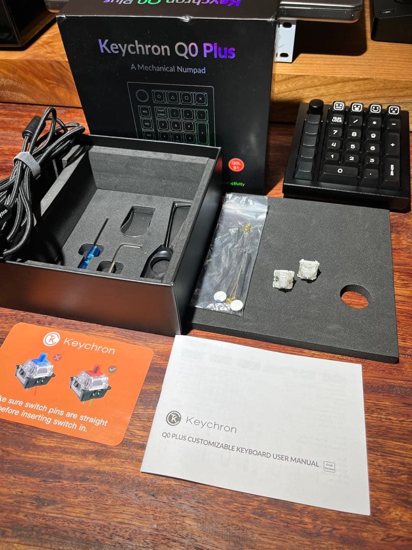 Keychron Q0 Plus 黒　テンキー