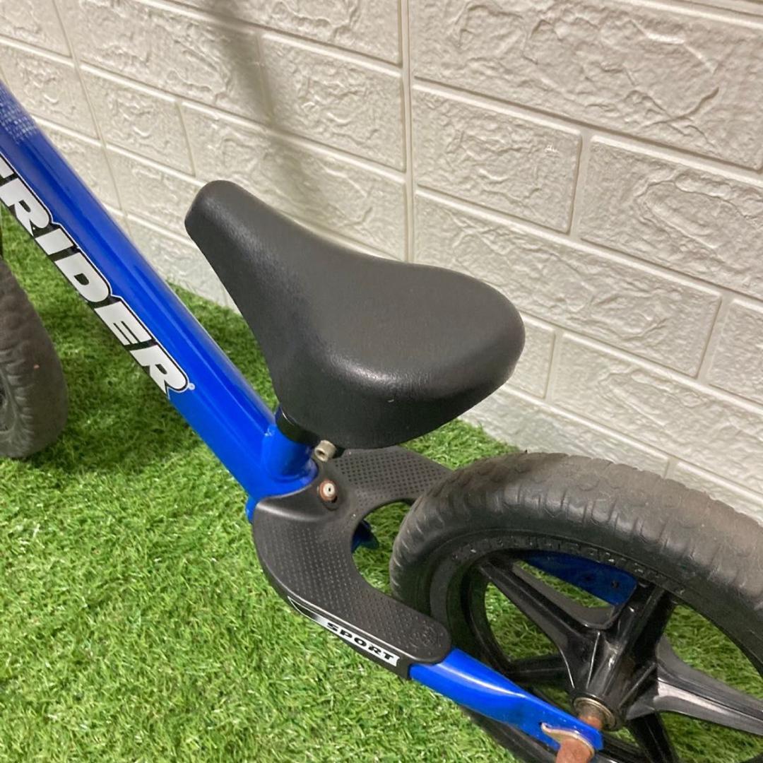 【美品】ストライダー スポーツモデル 12インチ ブルー　日本正規品