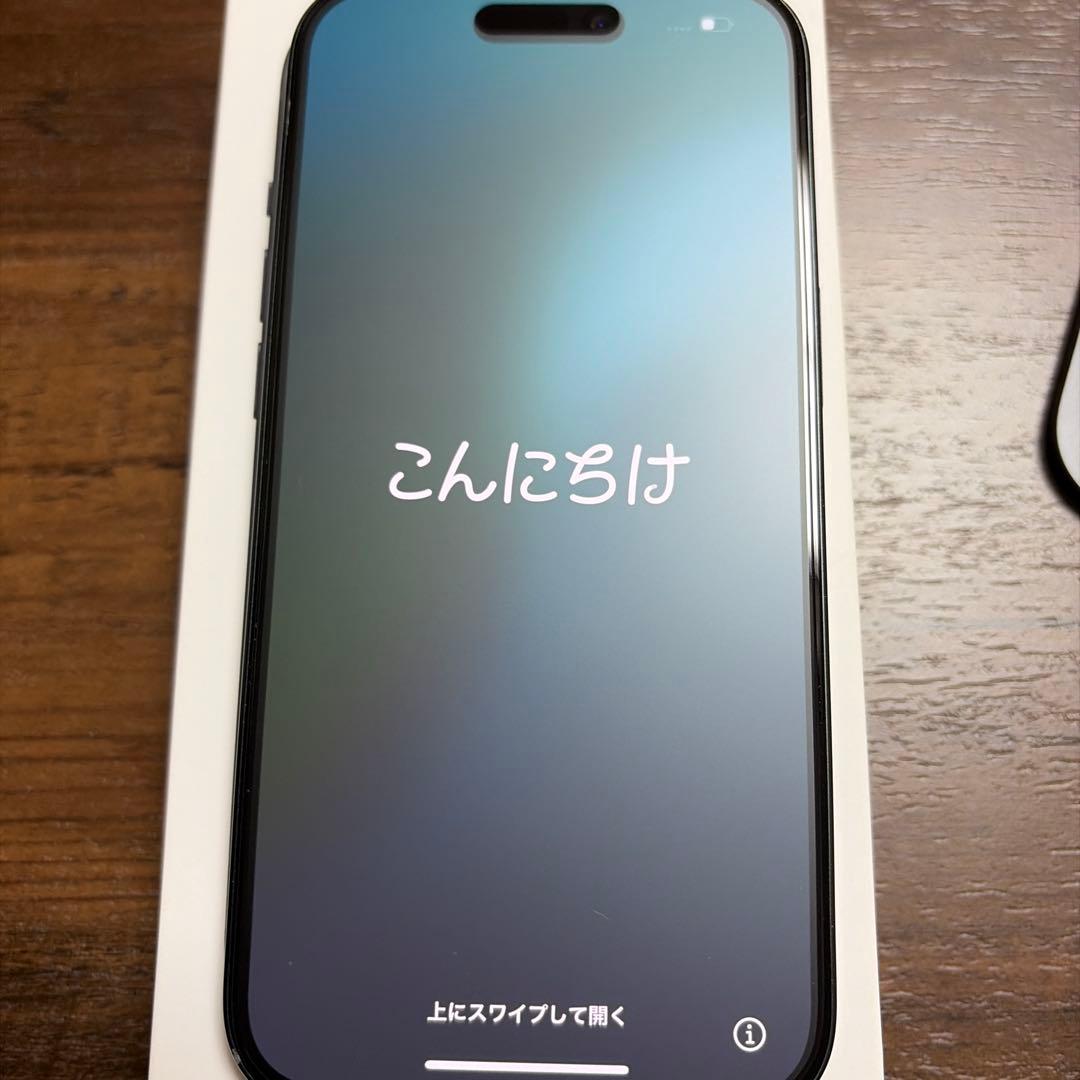 Apple iPhone 15 256gb ブラック本体