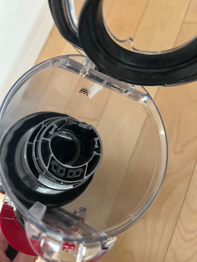 DYSON cyclone v10コードレスクリーナー
