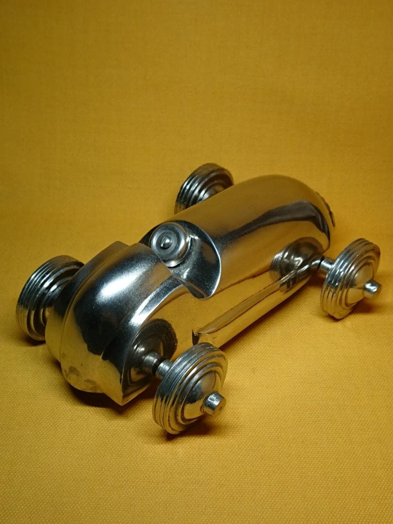 【美品】クルマ　金属　オブジェ　置物　インテリア　工芸品　美術品　A2564