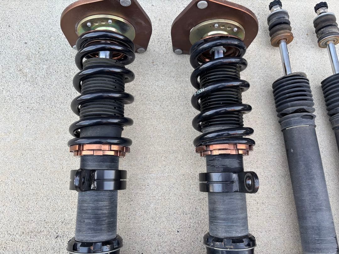 Z12キューブ RUSH車高調(リアアジャスター、バネLargus)