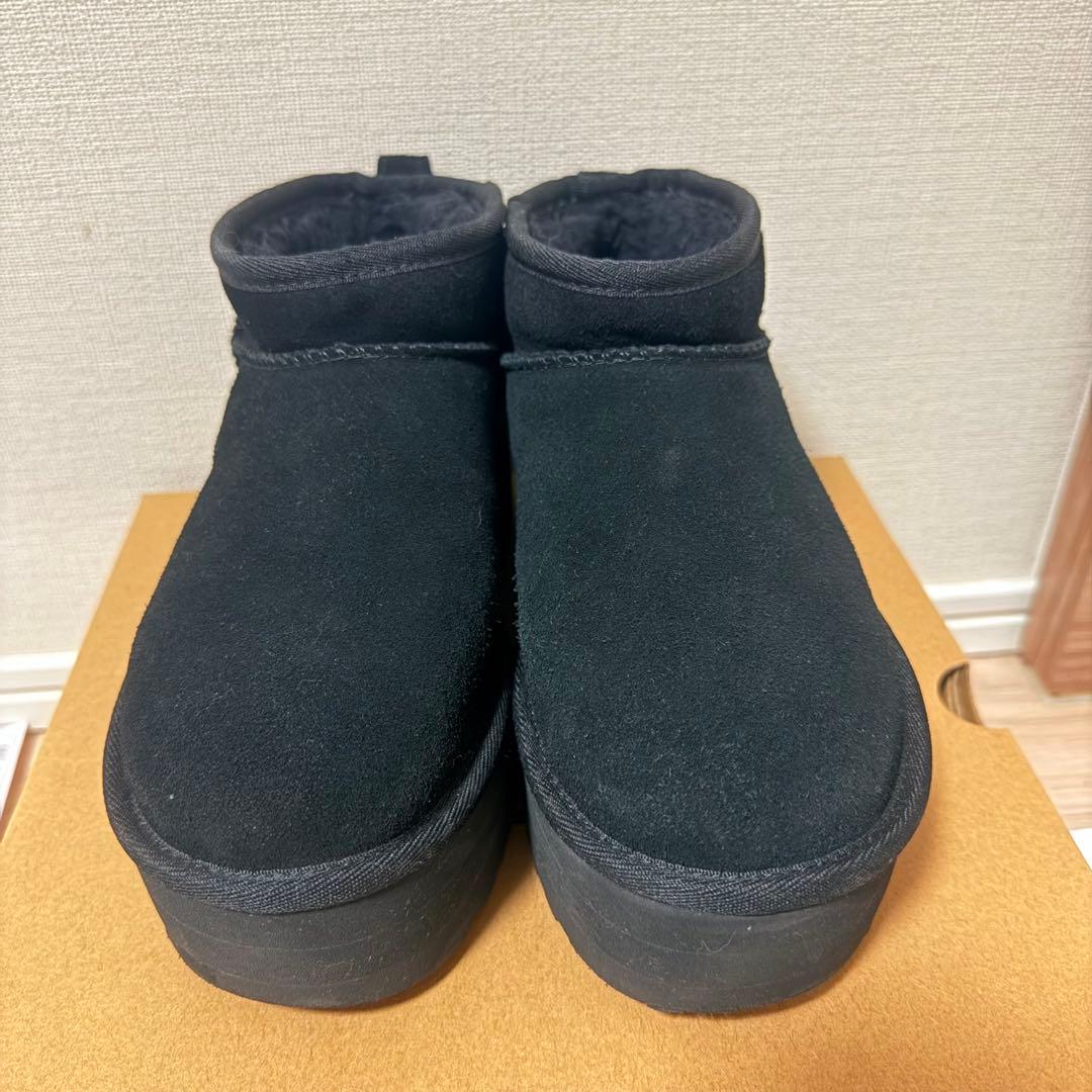 【極美品】UGGクラシックウルトラミニプラットフォーム　　23㎝