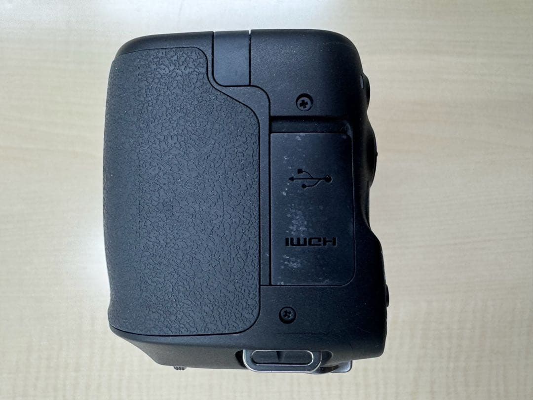 ★未使用に近い★ CANON EOS Kiss X9 ボディ ブラック