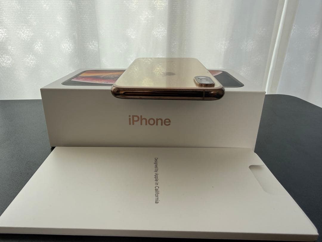 Apple iPhone Xs 64GB ゴールド 電池79% SIMフリー