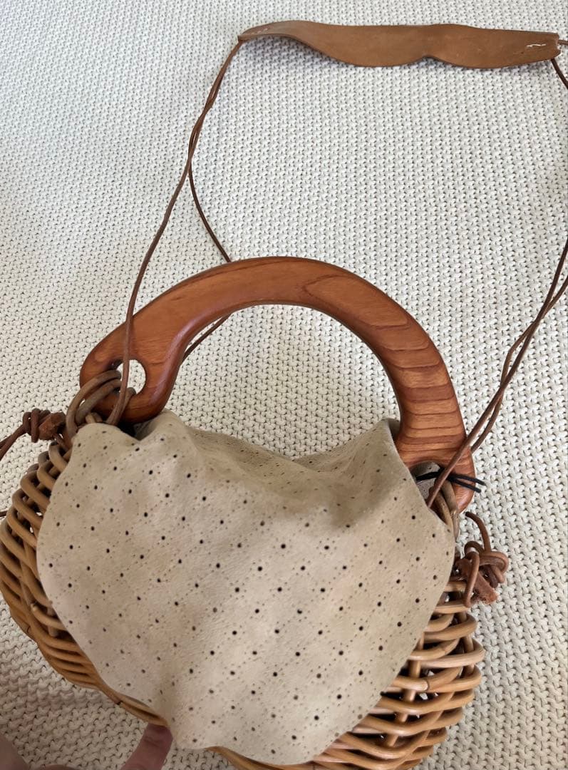 HItsuki ☆ウッドハンドルポシェット☆かごバッグ ショルダーバッグ