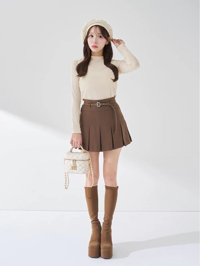 Darich キルティングスクエアミニバッグ ゴールドパーツ ホワイト 白