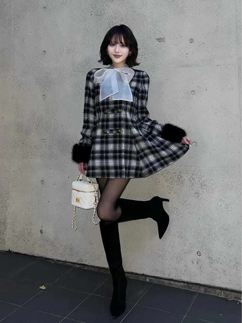 Darich キルティングスクエアミニバッグ ゴールドパーツ ホワイト 白