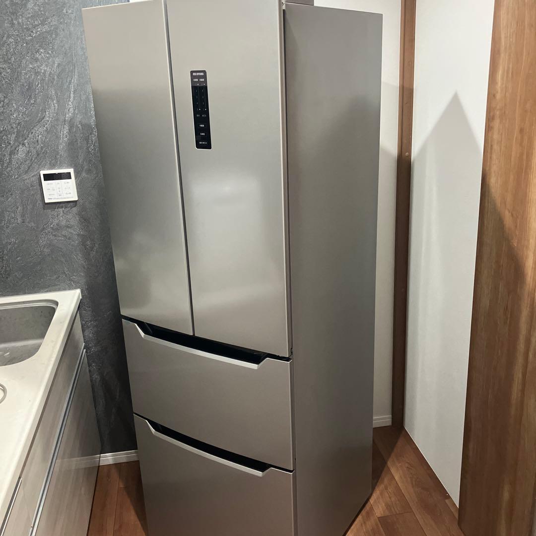 送料無料 アイリスオーヤマ　冷凍冷蔵庫 IRSN-32B-S 2023年製