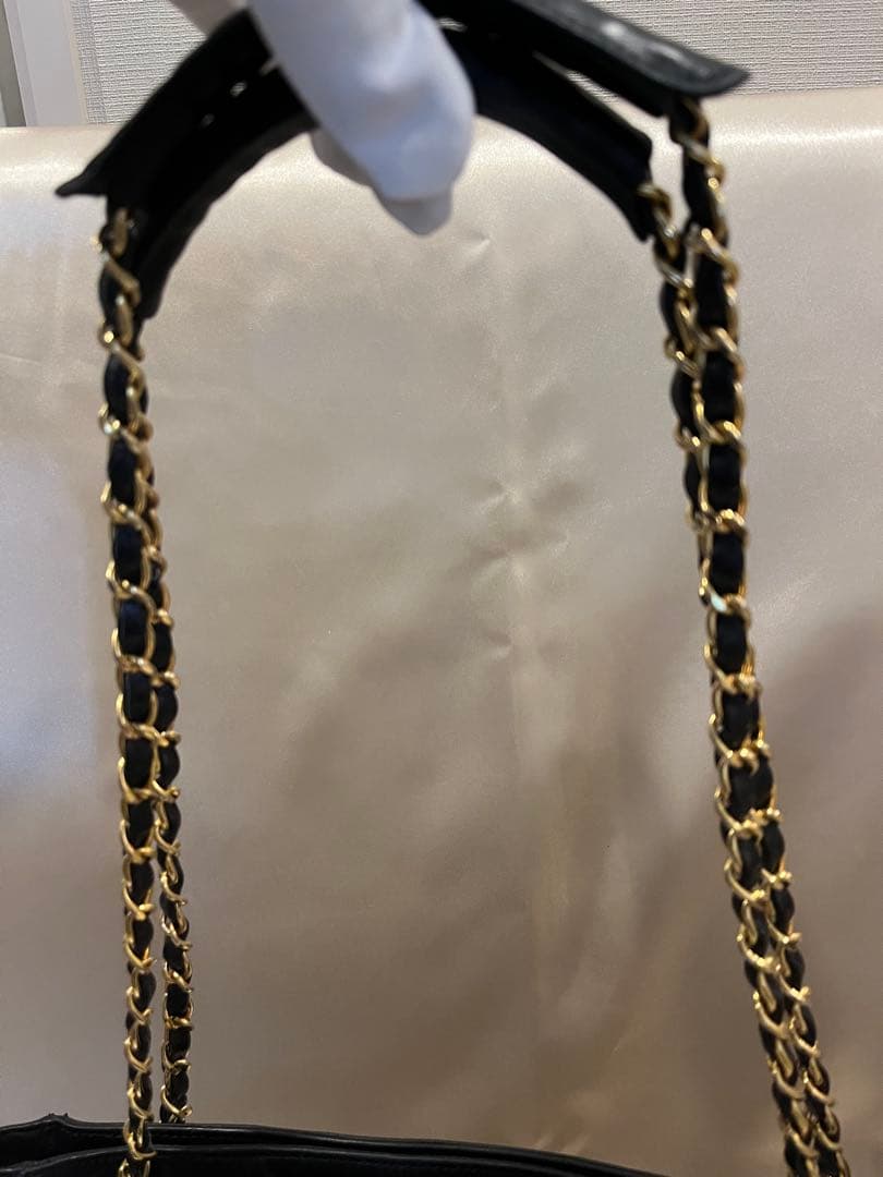 シャネル ラムスキン チェーントート ネイビー ココマーク