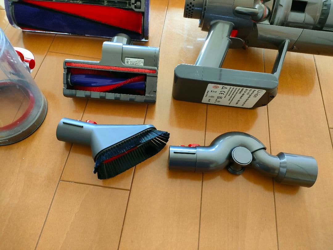 Dyson Cyclone V10 Fluffy コードレスクリーナー 掃除機