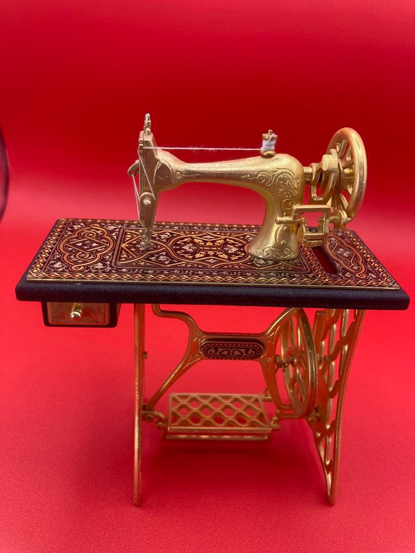 CREDAN スペイン製 ミシン ミニチュア 置物 飾り物 アンティーク