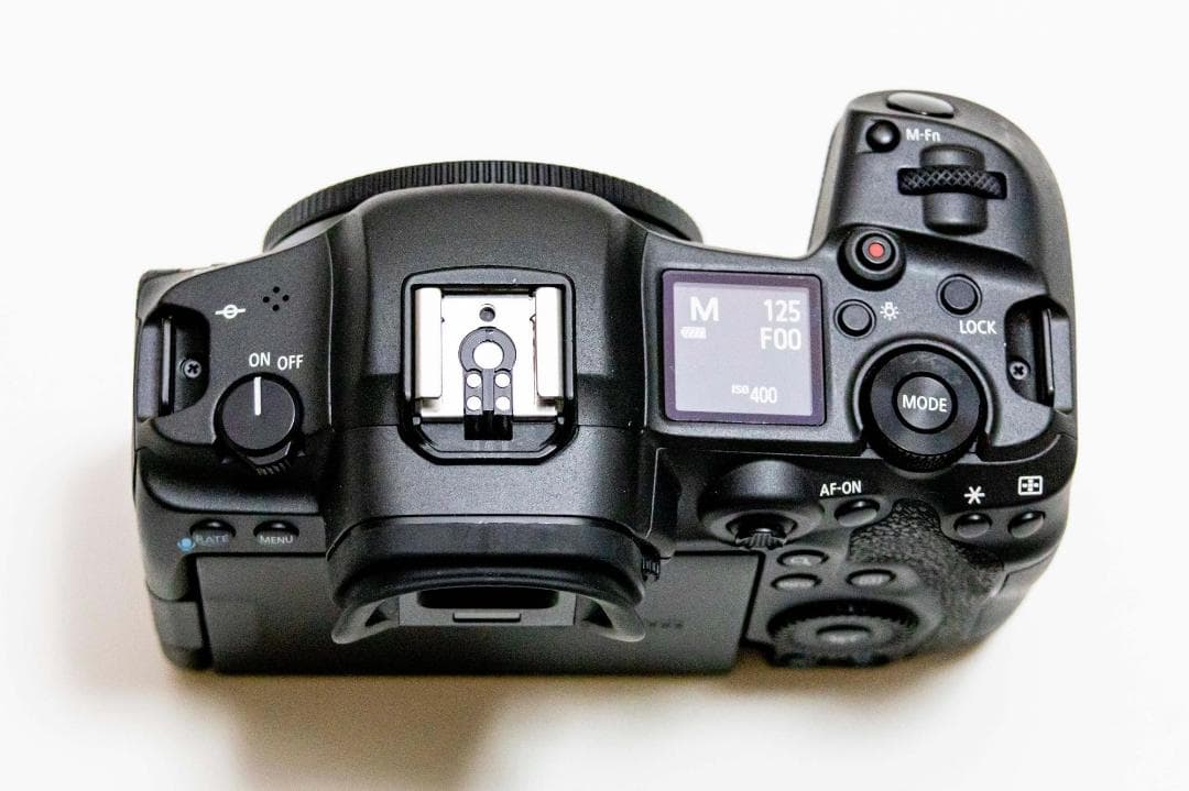 Canon キヤノン EOS R5 + RF50mm F1.8 （別売フード付）