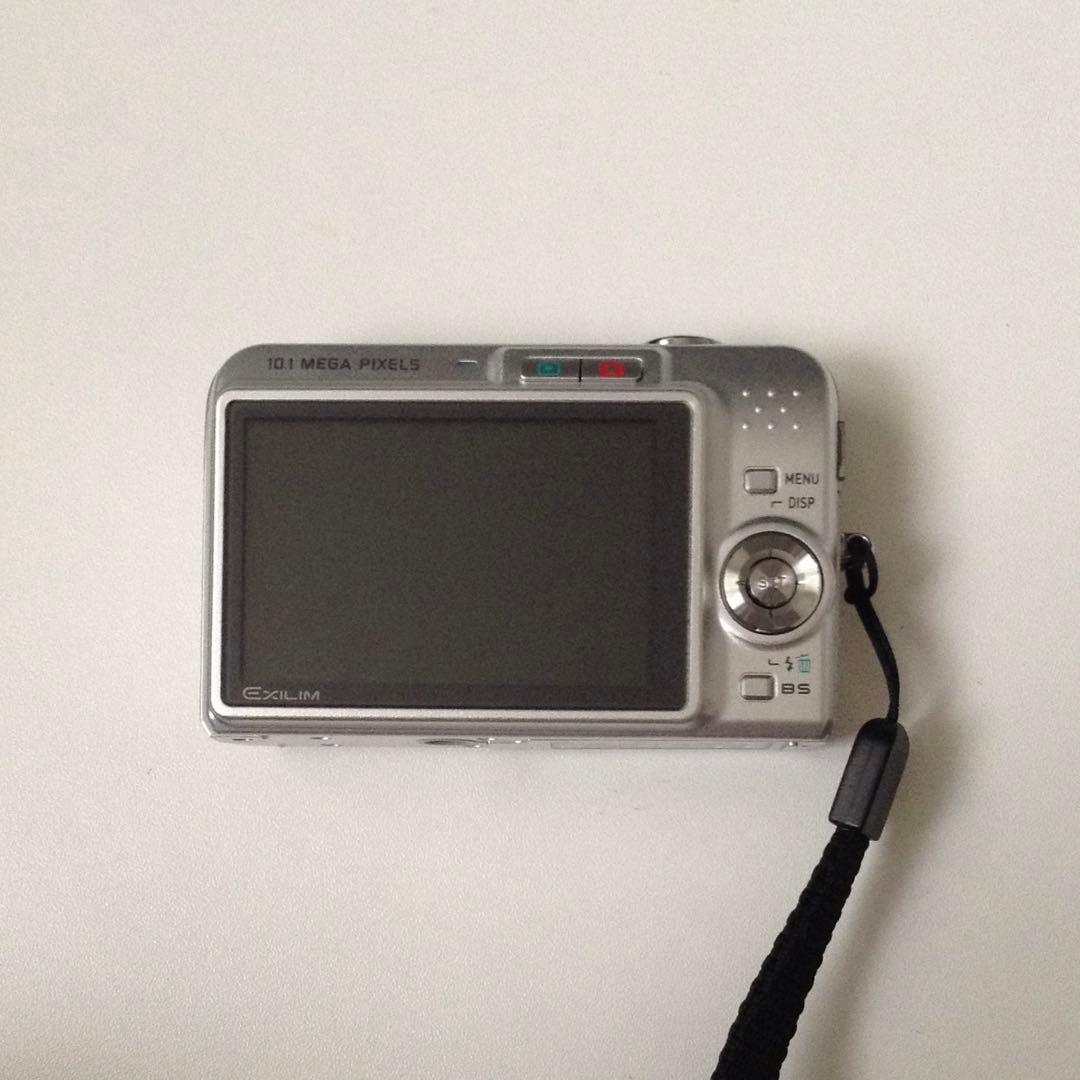 CASIO EXILIM EX-Z1050 デジカメ