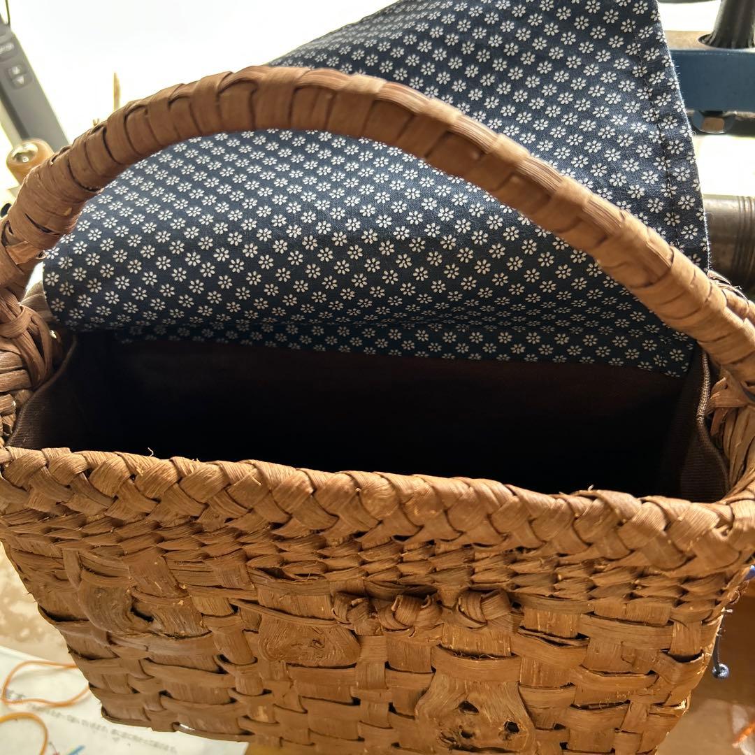 国産やまぶどうバック　　　23000円までならお下げします