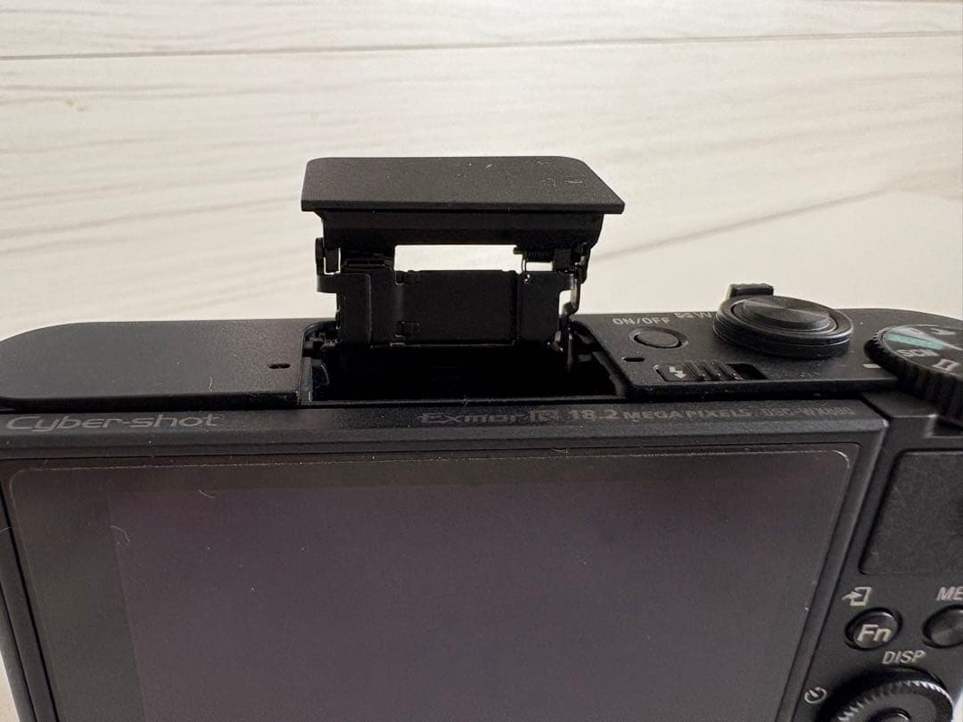 しろくろ　SONY Cyber-shot DSC-WX800
